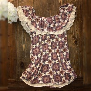 🔥CLEARANCE $10/20🔥 Rue 21 off shoulder tank